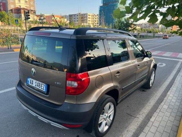 Tirane, shes xhip Skoda Yeti Viti 2012, 6.800 Euro