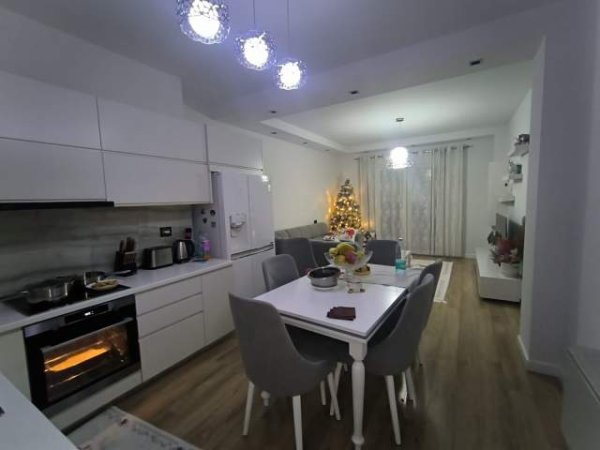 Tirane, shitet apartament 2+1+BLK Kati 4, 110 m² 125.000 Euro (Muhamet Deliu)