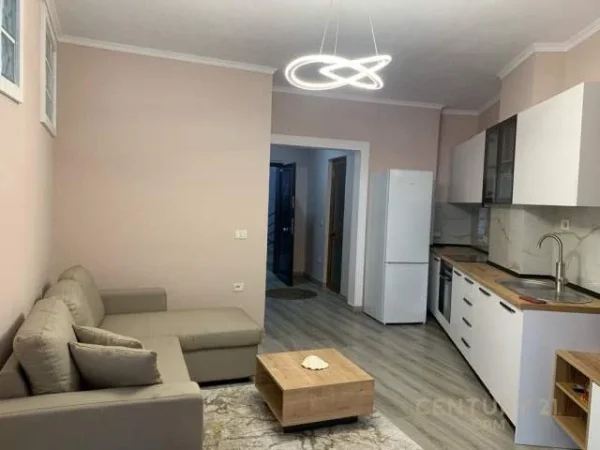 Tirane, jepet me qera 2+1+BLK 90 m² 500 Euro