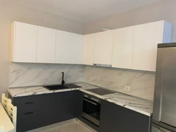 Tirane, jepet me qera apartament 1+1+A+BLK Kati 5, 78 m² 550 Euro (Kompleksi Delijorgji)