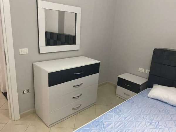 Tirane, jepet me qera apartament 1+1+A+BLK Kati 5, 78 m² 550 Euro (Kompleksi Delijorgji)