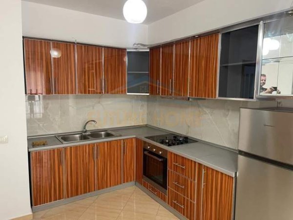 Tirane, shitet apartament 2+1 Kati 2, 105 m² 125.000 Euro (UNAZA E RE)