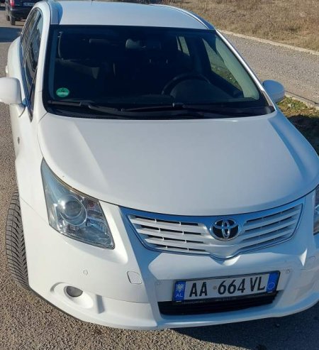 Tirane, shes makine Toyota AVENSIS Viti 2009, 5.000 Euro