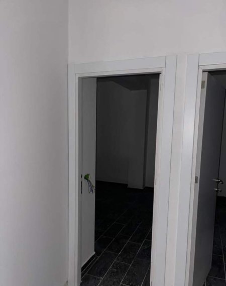 Tirane, shitet apartament 2+1 Kati 1, 83 m² 65.000 Euro