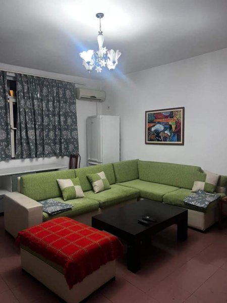 Tirane, jepet me qera Kati 3, 65 m² 450 Euro (21 Dhjetori)