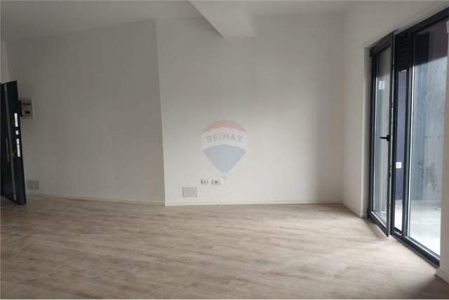 Tirane, jepet me qera apartament Kati 1, 90 m² 500 Euro (Rruga Teodor Keko)