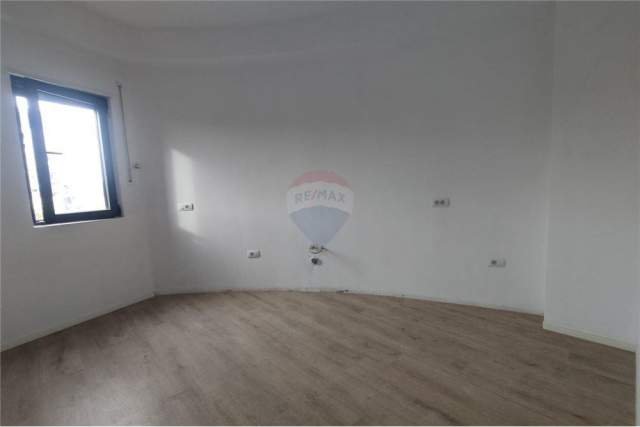 Tirane, jepet me qera apartament Kati 1, 90 m² 500 Euro (Rruga Teodor Keko)