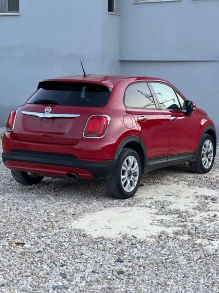 Tirane, shes makine Fiat 500 x easy Viti 2016, 10.000 Euro