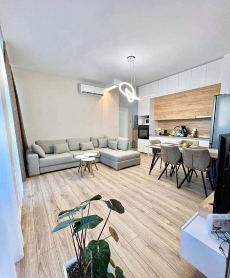 Tirane, shitet apartament 75 m² 135.000 Euro (Gjimnazi Partizani, Rruga Riza Cerova,)