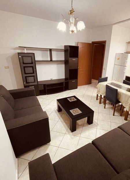 Tirane, ofert apartament Kati 4, 65 m² 400 Euro