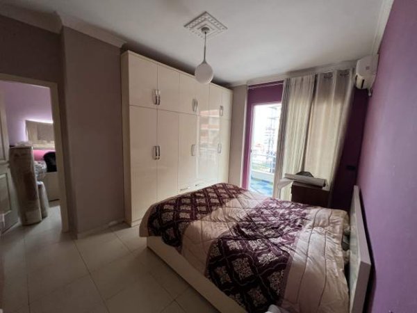 Tirane, jepet me qera apartament 2+1+BLK Kati 3, 120 m² 400 Euro (Yzberisht)