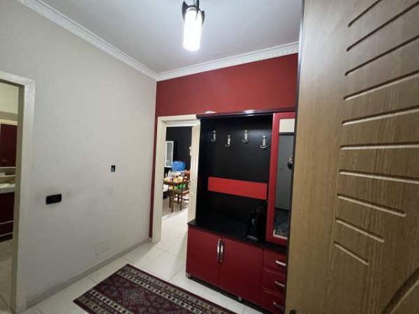 Tirane, jepet me qera apartament 2+1+BLK Kati 3, 120 m² 400 Euro (Yzberisht)