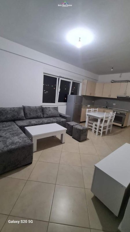 Tirane, jepet me qera apartament 2+1+BLK Kati 4, 91 m² 600 Euro (Liqeni i Thate)