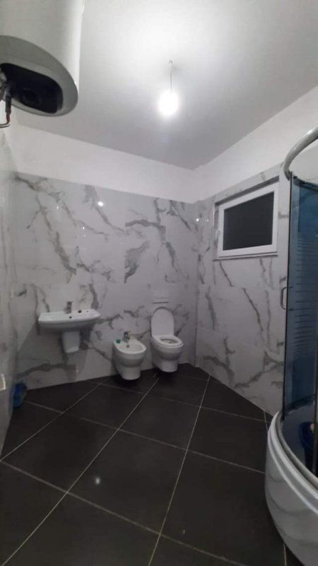 Tirane, jap me qera apartament 2+1+A+BLK Kati 1, 104 m² 300 Leke (Babrru)