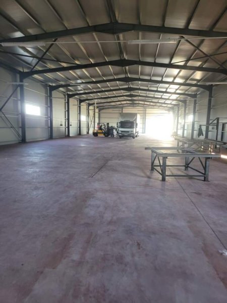 Tirane, shes kapanon Kati 0, 1.450 m² 690.000 Euro (Rinas Budull)