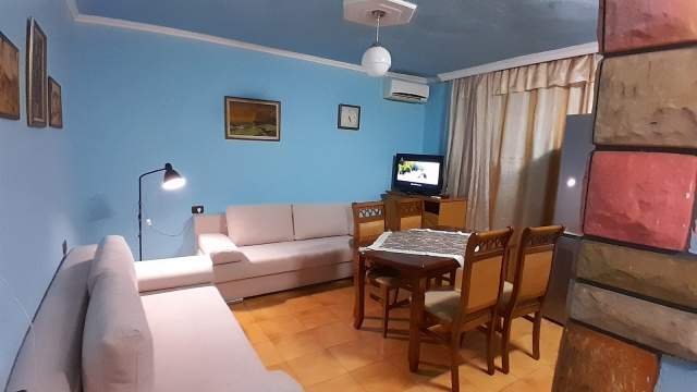 Tirane, Apartament #meQira 3+1 (Rruga e Durresit)