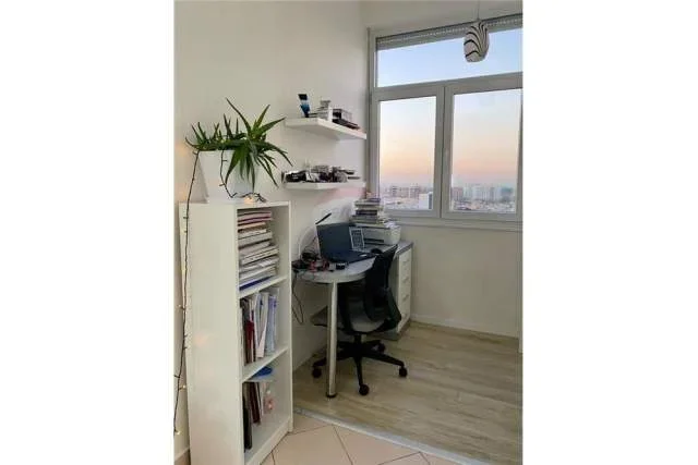 Tirane, shitet apartament 2+1+BLK Kati 11, 87 m² 135.000 Euro (globe)