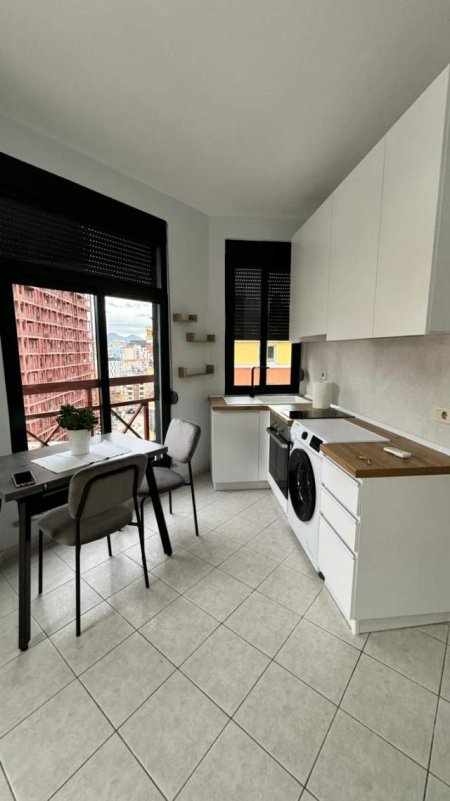 Tirane, jepet me qera apartament 1+1+BLK Kati 9, 52 m² 500 Euro (21 Dhjetori, Frederik Shiroka)