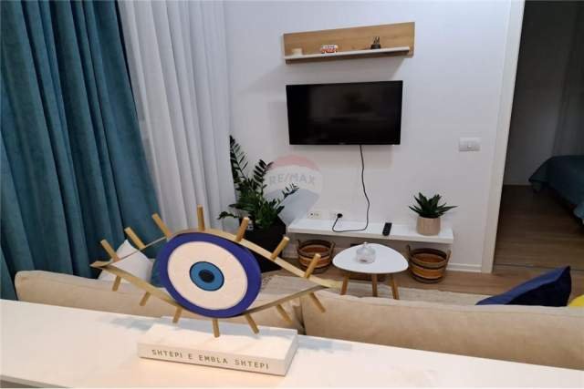 Tirane, jepet me qera 1+1 Kati 5, 55 m² 400 Euro (Ali Dem)