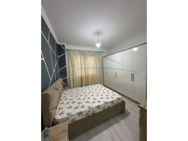 Tirane, jepet me qera apartament 2+1 Kati 4, 104 m² 500 Euro (YZBERISHT)