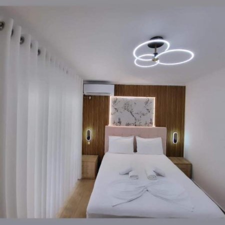 Tirane, jepet me qera apartament 2+1+BLK Kati 3, 90 m² 600 Euro (prane Liqenit te Thate)