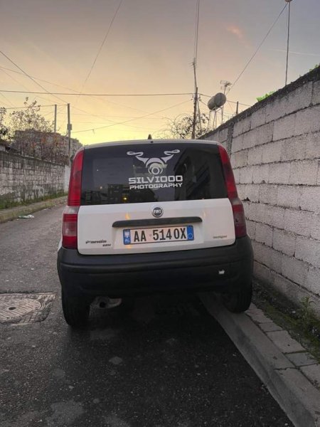 Tirane, shes makine Fiat Panda van Viti 2004, 1.600 Euro