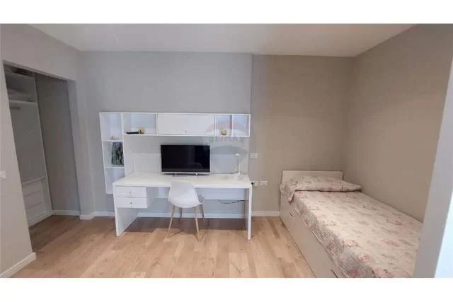 Tirane, jepet me qera apartament 2+1+BLK Kati 4, 800 Euro