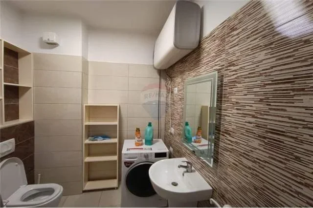 Tirane, jepet me qera apartament 2+1+BLK Kati 4, 85 m² 800 Euro (Rr.Frederik Shiroka)