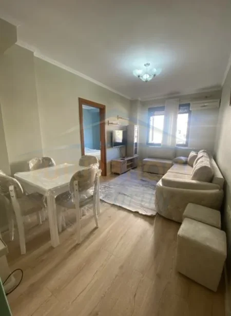 Tirane, jepet me qera apartament 1+1+BLK Kati 3, 66 m² 450 Euro (Ali demi)