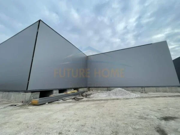 Tirane, jepet me qera magazine Kati 0, 7.827 m² 9.000 Euro (CITY PARKU)