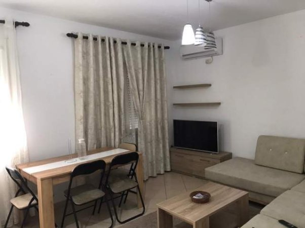 Tirane, jepet me qera apartament 1+1+BLK Kati 4, 65 m² 400 Euro (jordan misja(gener2 ))