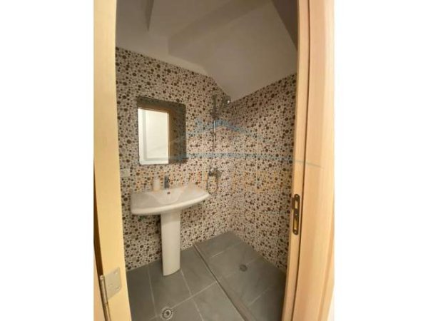 Tirane, jepet me qera apartament duplex Dublex Kati 1, 117 m² 1.700 Euro (Rezidenca Kodra e Diellit 1)