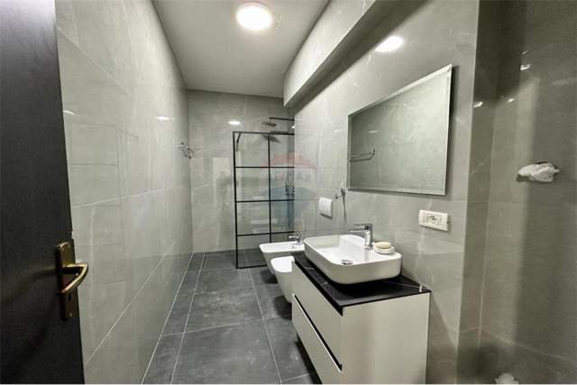 Tirane, shitet apartament 2+1 Kati 3, 104 m² 139.000 Euro