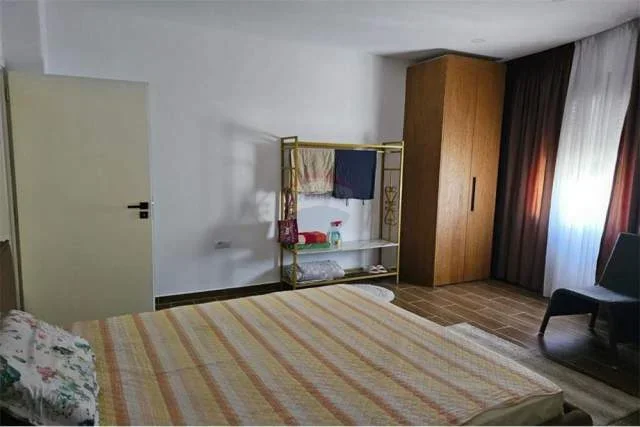 Tirane, jepet me qera apartament 2+1+A Kati 6, 102 m² 350 Euro (Rruga Besim Alla)