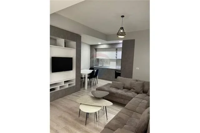 Tirane, jepet me qera apartament 2+1+A+BLK 80 m² 600
