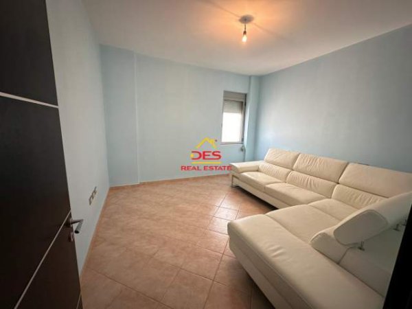 Vlore, shitet apartament Kati 6, 123 m² 158.000 Euro (Rruga Reshat Osmani)