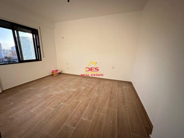 Vlore, shitet apartament 2+1+BLK Kati 5, 98 m² 96.000 Euro (Rruga 7 Nentori,Vlore)