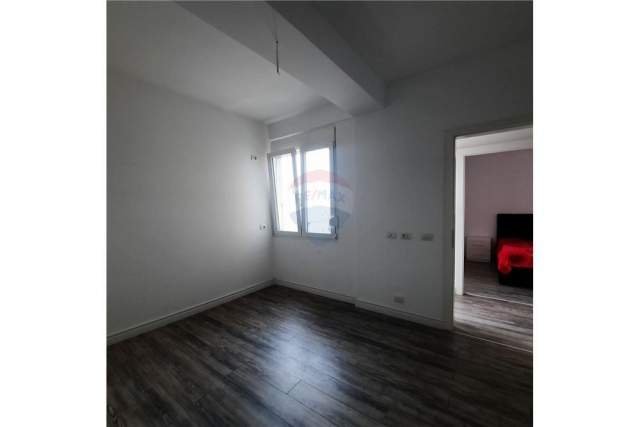 Tirane, shitet apartament 2+1+A+BLK 75 m² 140.000 Euro