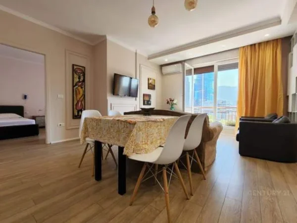 Tirane, jepet me qera