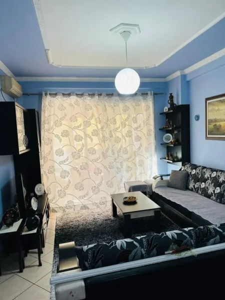Tirane, jepet me qera apartament 2+1+BLK Kati 4, 98 m² 400 Euro (Rruga Teodor Keko)