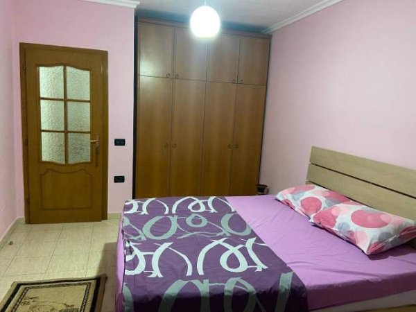 Tirane, jepet me qera apartament 2+1+A+BLK  (Perballe Harry Fultz)