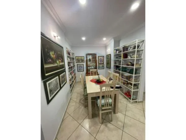 Tirane, jepet me qera apartament 2+1+BLK Kati 17, 140 m² 800 Euro (Sami Frasheri)