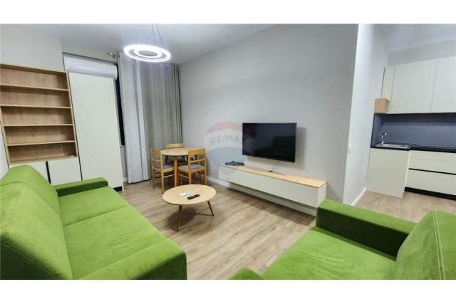 Tirane, jepet me qera apartament 1+1 Kati 3, 40 m² 400 Euro