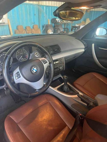 Tirane, shitet makine BMW 118D, Nafte, Viti 2006 me baxho - 2'800 Euro