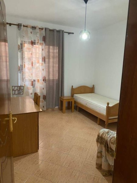 Tirane, jepet me qera Vile 2+1 Kati 1, 103 m² 420 Euro (Materniteti i ri)