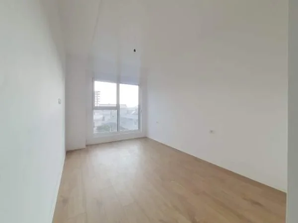 Tirane, jepet me qera apartament 2+1+BLK Kati 3, 92 m² 450 Euro (bulevardi i ri)