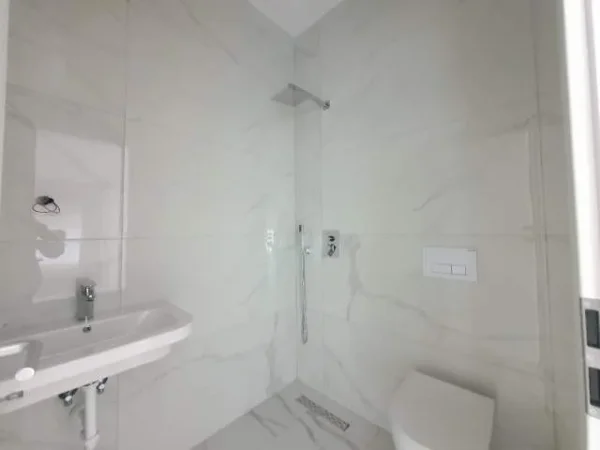 Tirane, jepet me qera apartament 2+1+BLK Kati 3, 92 m² 450 Euro (bulevardi i ri)