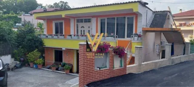 Tirane, shitet Vile 2 Katshe Kati 0, 138 m² 278.000 Euro (SAUK)