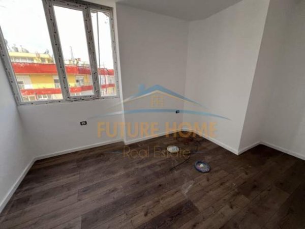 Tirane, shitet apartament 1+1 Kati 8, 75.000 Euro (Unaza e Re)
