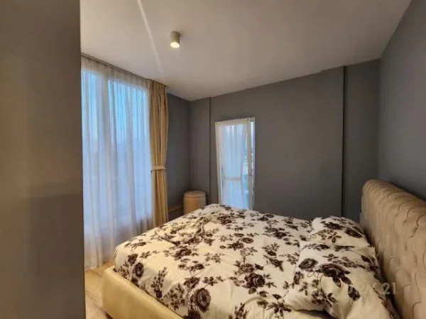 Tirane, jepet me qera apartament 2+1+BLK Kati 5, 88 m² 650 Euro (Liqeni i Thate)